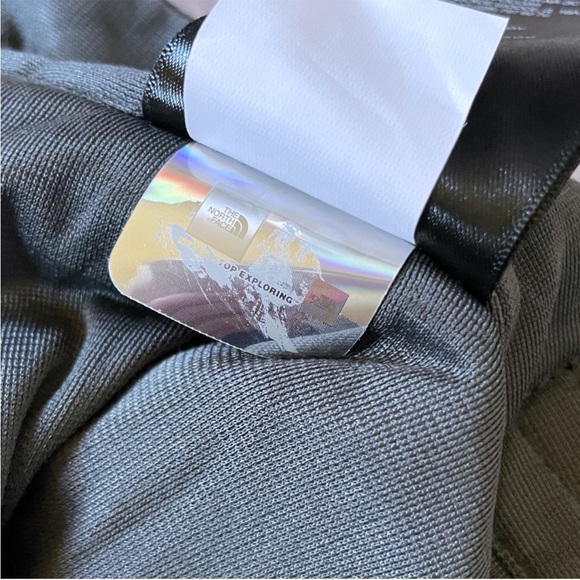 The North Face Men’s Freedom Snow Pants Short Length - Picture 9 of 9